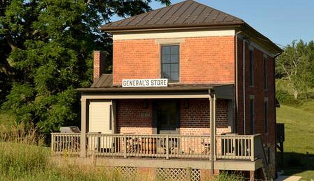 Charming Retreat: Pet-Friendly Classic Rental for Outdoor Activities in Pulaski County, VA