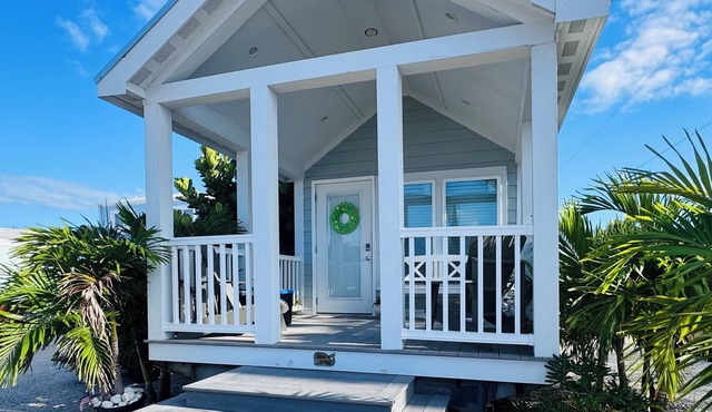 Charming Tiny Home in Key Largo - Your Private Tropical Oasis Awaits