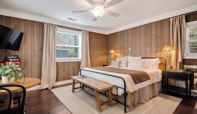 Chattanooga Cottage with Free Breakfast