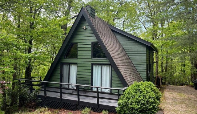 Chestnut Ridge in Connestee Falls A-Frame