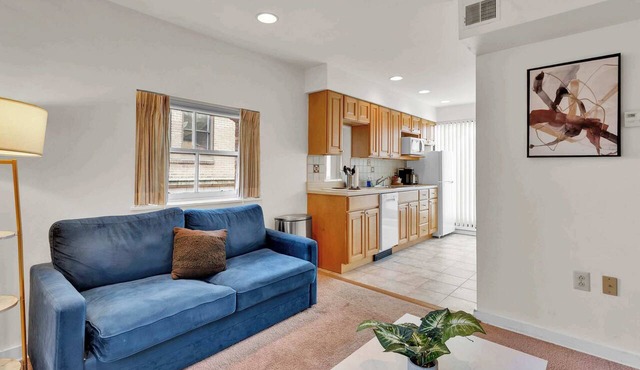 Chic 1BR Retreat | Sleeps 4 | Liberty Bell Philly