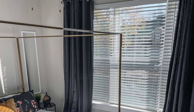 Classy Clean 1BR w Rooftop Views - Heart of the City