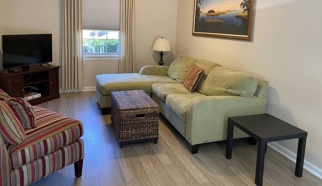 Cloister’s 1Br End Unit Condo