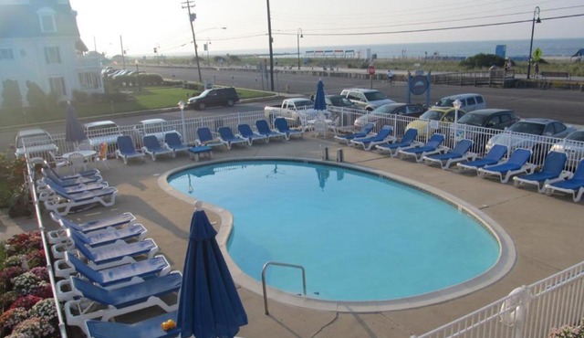 Colton Court Motor Inn