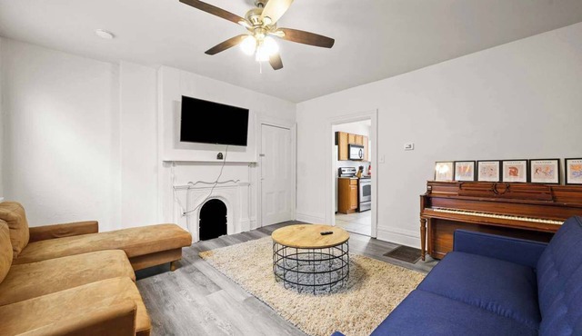 Comfy 3 Bed Northside Home - Near Stadiums! in Pittsburgh
