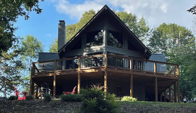 Complete 2025 remodel! Lakefront. Deep Water. Quiet Cove. Convenient to Clemson.