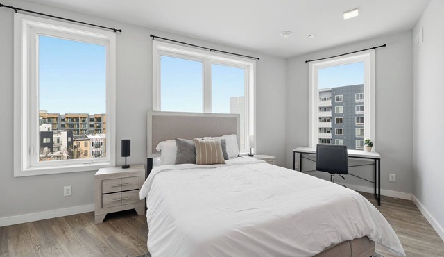 Contemporary 2BR Apartment Near Everything