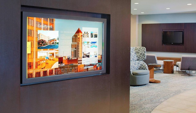 Courtyard by Marriott Roanoke Airport