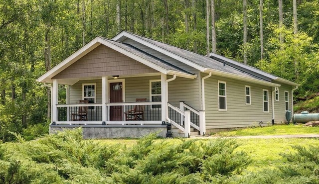 Covey Cottage | Hand-Crafted Asheville Retreat with Game Room + Fire Pit