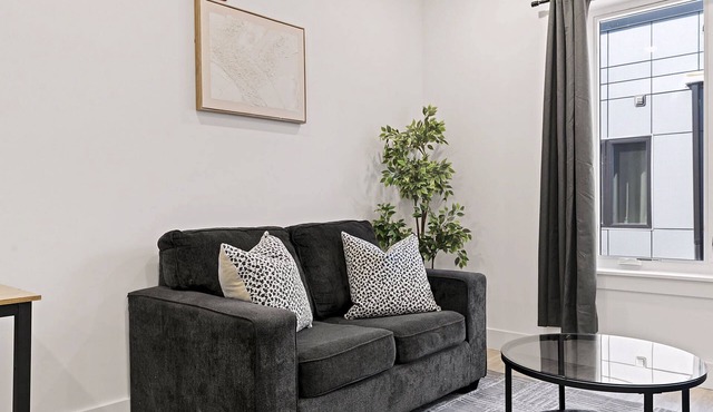 Cozy 1BD Apt | Near Fishtown Area | Gym Access