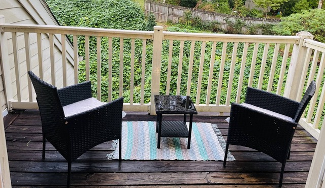 Cozy 2 Bedroom with a Beautiful Patio view