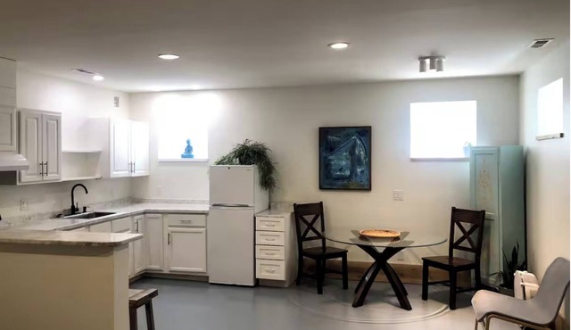 Cozy and Modern Downtown Sylva Studio