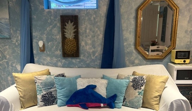 Cozy coastal studio