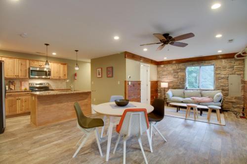 Cozy Goode Cabin w/Deck ~ 17 Mi to Lynchburg