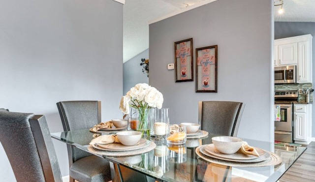 Cozy Monroe Villa Getaway-Poolside Fun & Pet-Friendly!