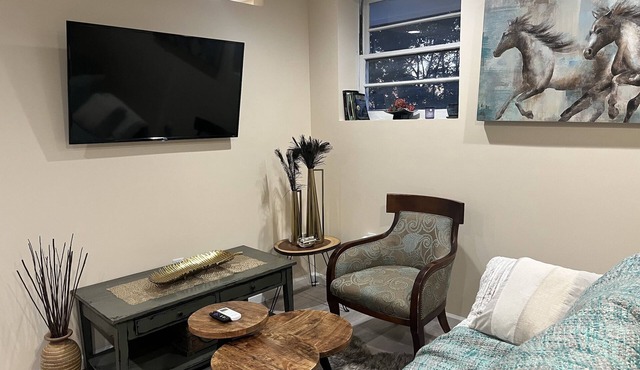 Cozy Studio Bungalow Minutes from TRILLITH STUDIOS & Piedmont Hospital