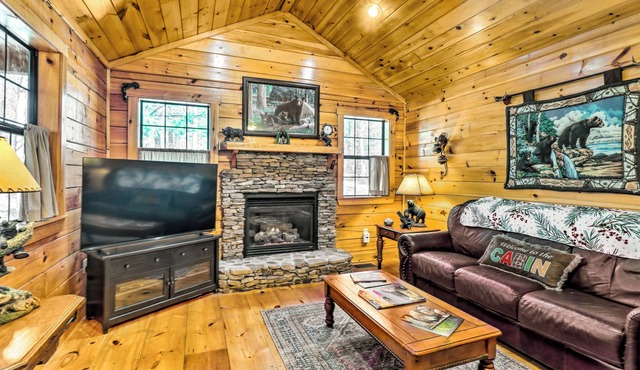 Cozy Tellico Plains Getaway w/ Deck, Fire Pit