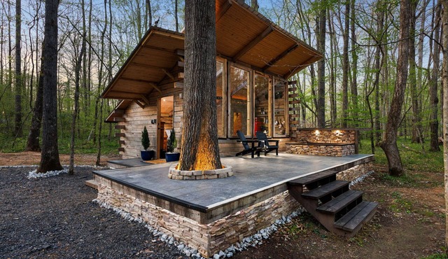 Creekside Cabin