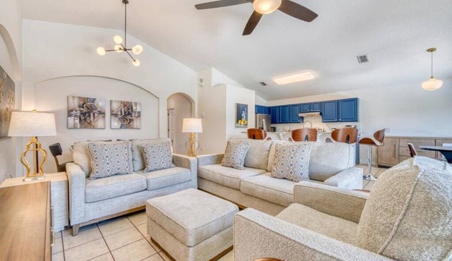 Cumbrian Dream: 4BR Pool Home Near Disney & Orlando Attractions