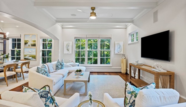 Cypress Point Kiawah, 4 BR, Community Pool, Modern Mediterranean Style!
