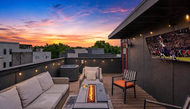 Cypress-Private Rooftop w/fire pit-Mins 2 Broadway