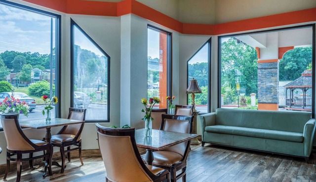 Days Inn by Wyndham Clemson