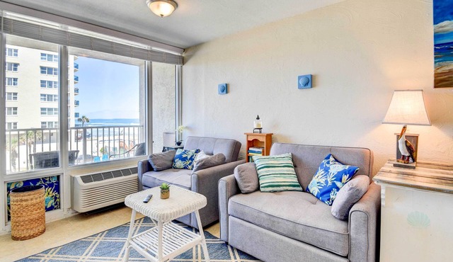 Daytona Beach Studio With Balcony + Ocean View