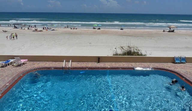 ☆★ Daytona Beach Fun with Amazing Direct Oceanfront Balcony Views! ★☆