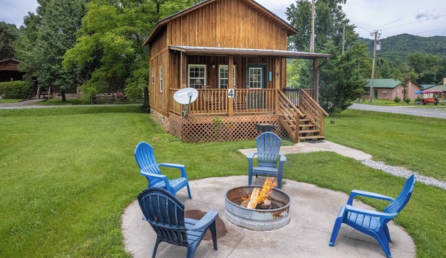Deep Creek Cabin Unit 4-Covered Porch - WIFI - Motorcycle Friendly