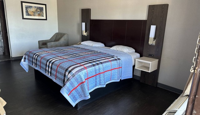 Deluxe INN Augusta
