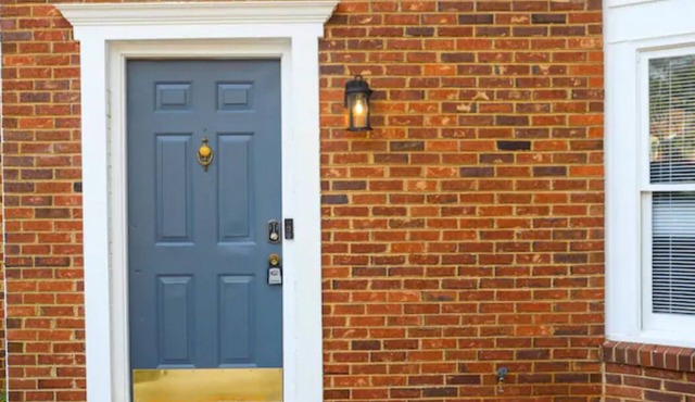 Discounted Gorgeous 2 bed/2.5 bathroom Townhome