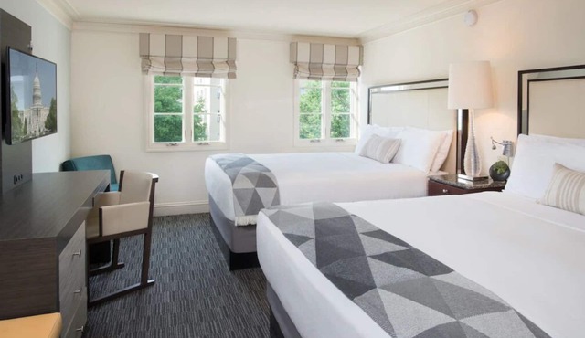 Discover Washington | 2 Posh Pet-Friendly Units | 1.4 Miles to Tudor Place
