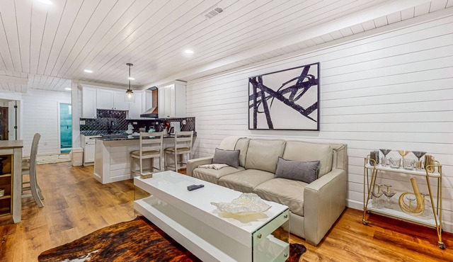 Dog-friendly apartment with mountain view, fireplace, central AC, firepit, & W/D