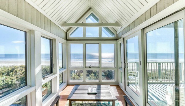 Dog-Friendly Waterfront Condo with Furnished Deck & Beach Views