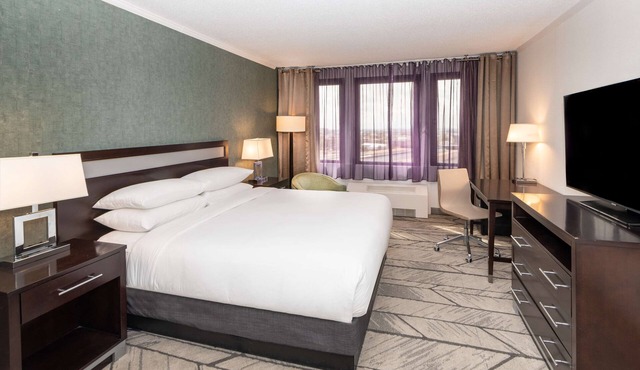 DoubleTree by Hilton Newark Penn Station