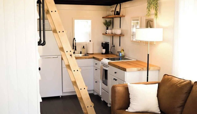 Downtown Caldwell Tiny Home - 1 mi UCA in Conway