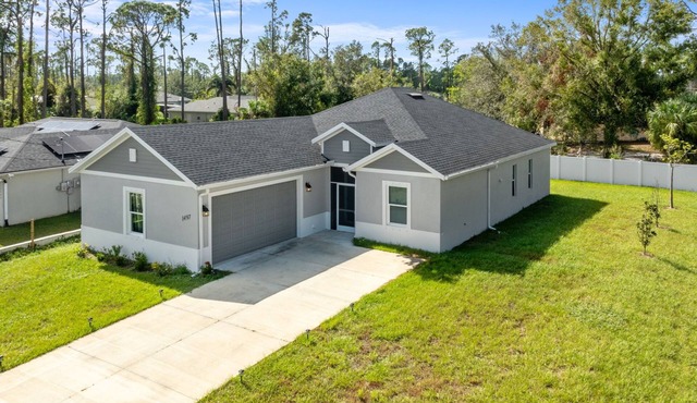 "Easy Escape" to Mineral Spring Florida 3 bedroom 2 bath sleeps 8 people