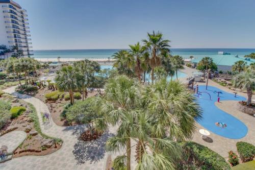 Edgewater Golf Villa #1206