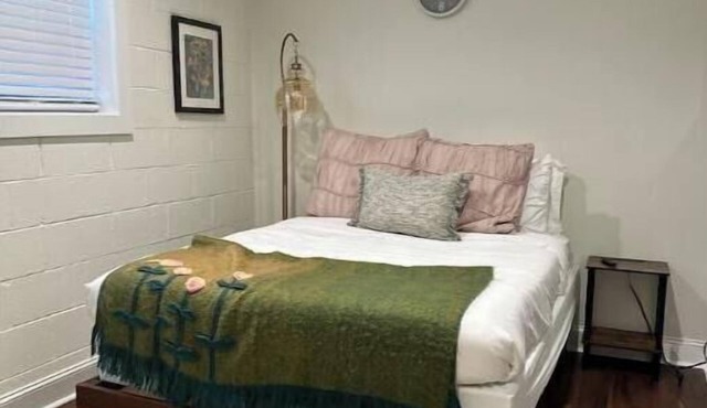 Elegant Modern 1BR with Charm
