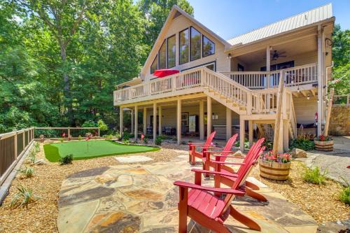 Ellijay Cabin w/Hot Tub & Mountain Views