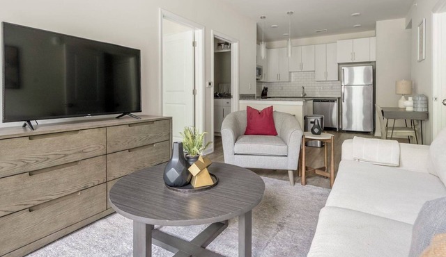Emery 2BD 2 - Two Bedroom Apartment, Sleeps 4