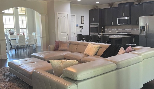 Enchanting 3-bedroom house with AC in vibrant Atlanta!