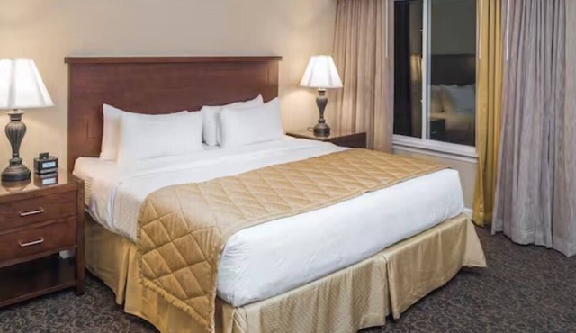 Ensuring a Very Comfortable & Memorable Stay! Kitchen, Free Parking, Pool!