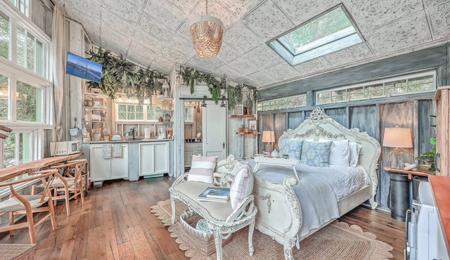Escape to The Hummingbird Treehouse, a luxury retreat. Pet friendly