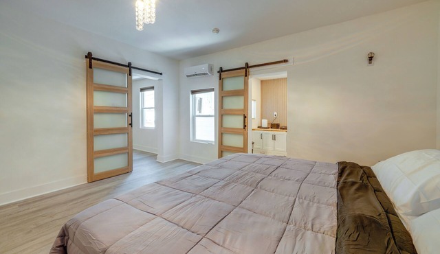 Explore New River Gorge! High-end Hinton Retreat
