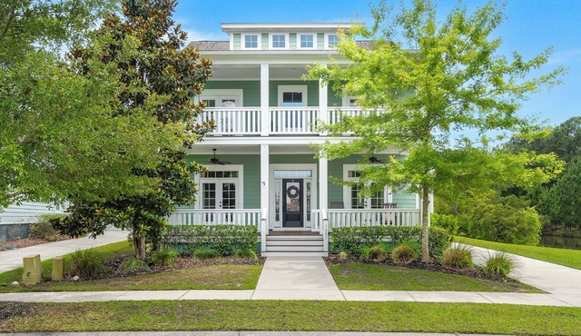 Fantastic 4-bedroom House in Adorable Mount Pleasant