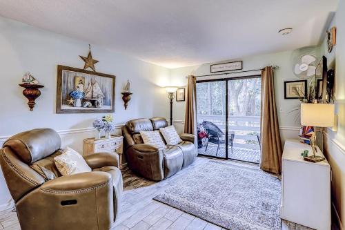 Fiddlers Cove 18B