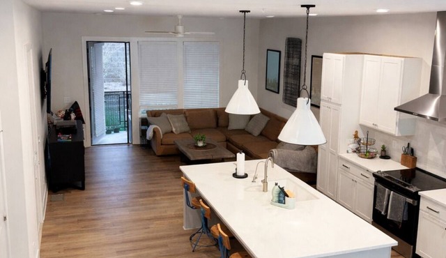 MAJOR INTERNATIONAL SPORTING EVENT 2026 RETREAT - 2BR Sleeps 6 - Bikes - BeltLine to Stadium - Walkable