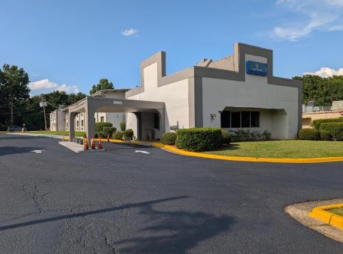 Forsythia Inn