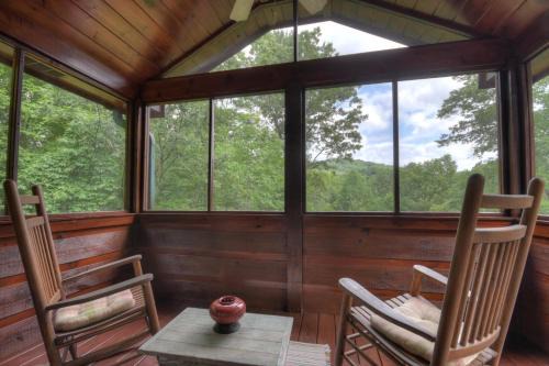 Four Ridges Lodge